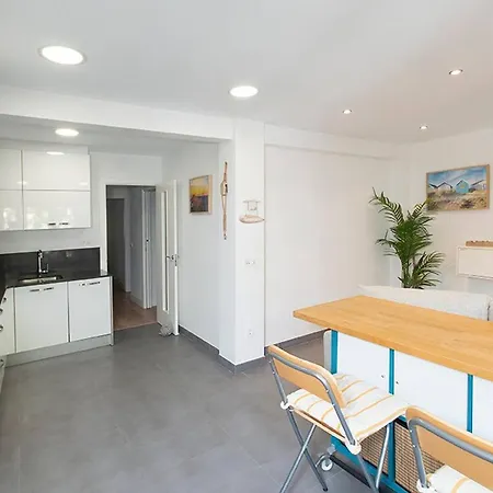 Earra - Xarma - Centro Y 2 Min. Playa, Zona Tranquila